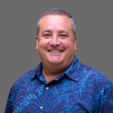 Headshot of Derek Hanson
