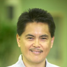 Headshot of Hugo Pagaduan